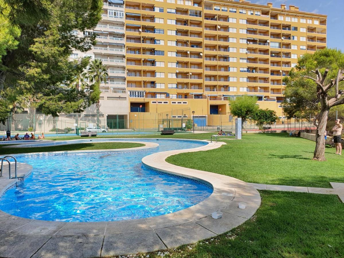 Apartment In Campoamor Overlooking The Swimming Pool Eksteriør billede
