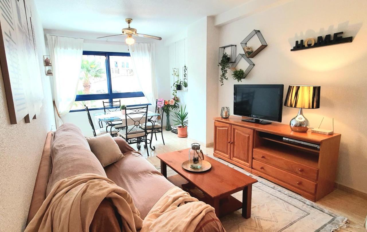 Apartment In Campoamor Overlooking The Swimming Pool Eksteriør billede
